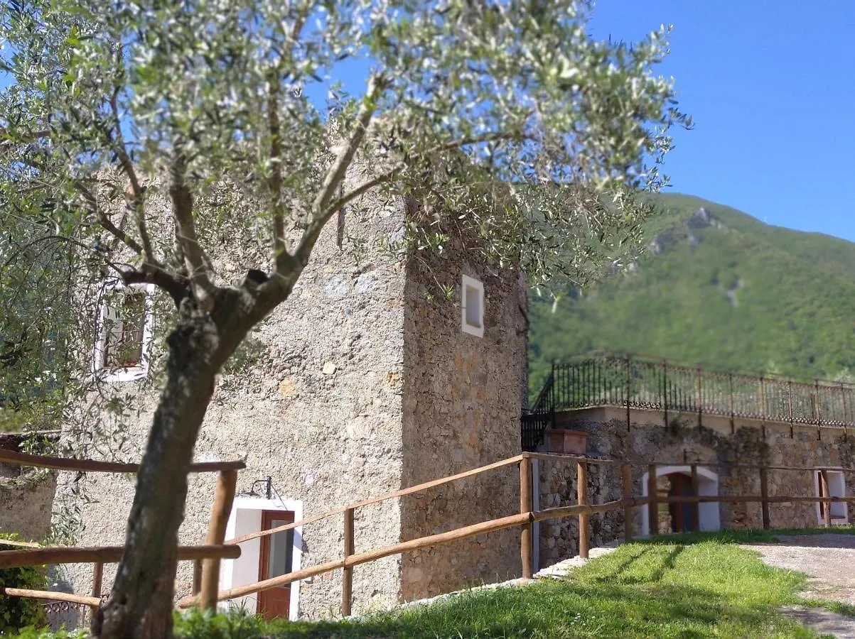 Agriturismo Le Case Rotte Balestrino Bauernhof