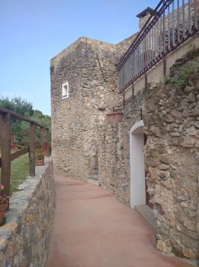 Agriturismo Le Case Rotte Balestrino 0*,  Italien