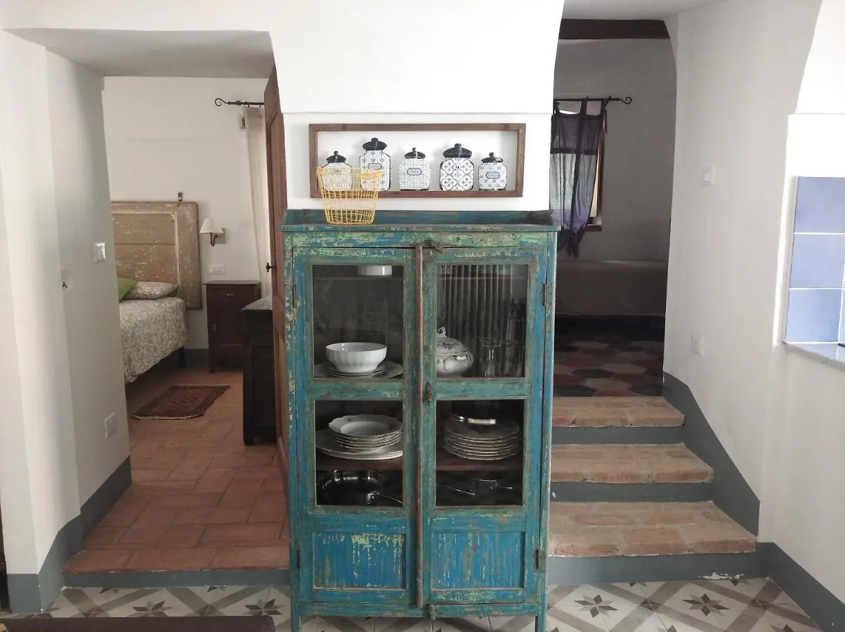 Agriturismo Le Case Rotte Balestrino Séjour à la ferme