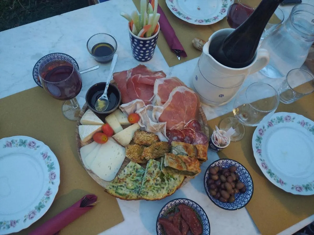 Agriturismo Le Case Rotte Balestrino Séjour à la ferme