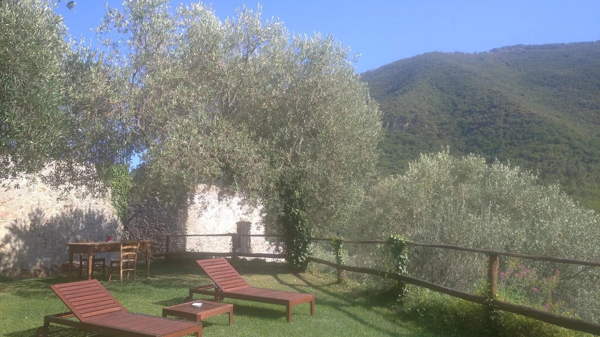 Agriturismo Le Case Rotte Balestrino