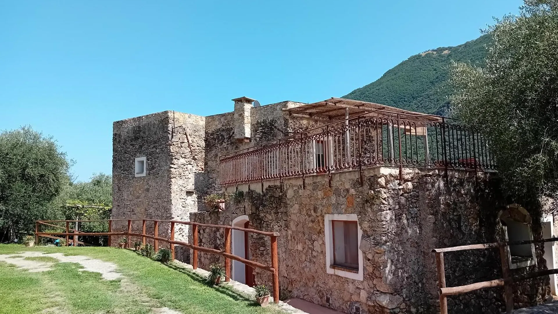 Séjour à la ferme Agriturismo Le Case Rotte Balestrino