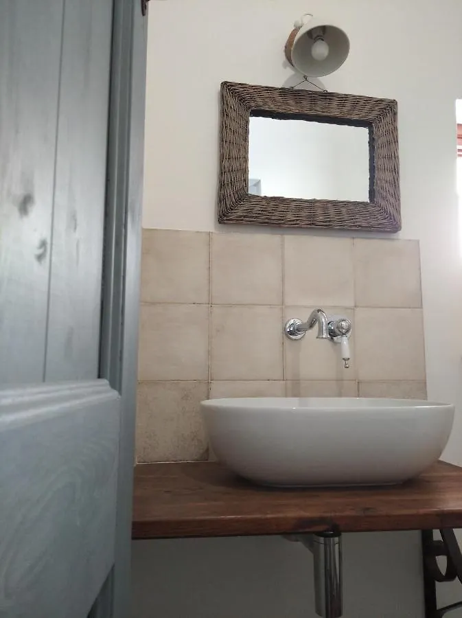 Farm stay Agriturismo Le Case Rotte Balestrino Italy