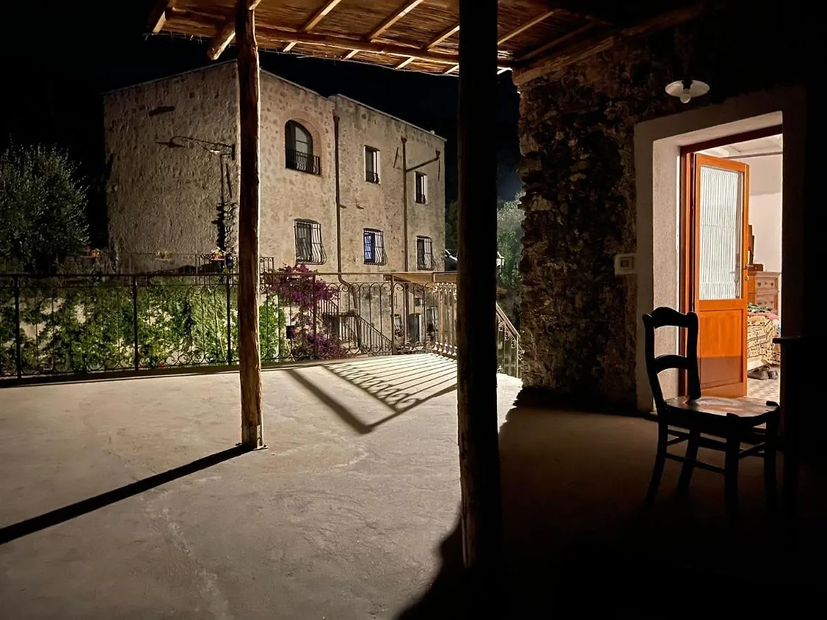 Agriturismo Le Case Rotte Balestrino