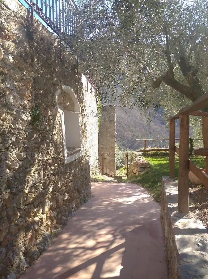 Agriturismo Le Case Rotte Balestrino